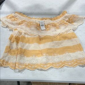 American Eagle Outfitters Yellow and White Lace Top